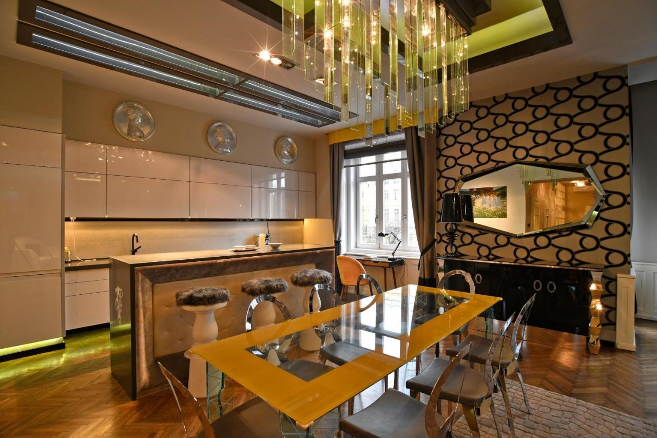 Luxuryflat Near Centre On118 Sqm, 3Br,2Bth,8Bed,Ac Lejlighed Budapest Eksteriør billede