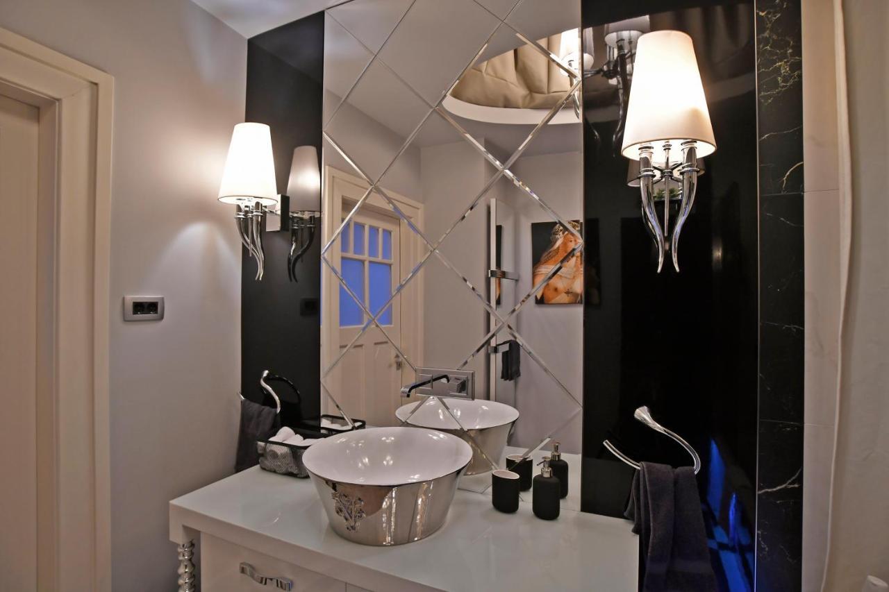Luxuryflat Near Centre On118 Sqm, 3Br,2Bth,8Bed,Ac Lejlighed Budapest Eksteriør billede