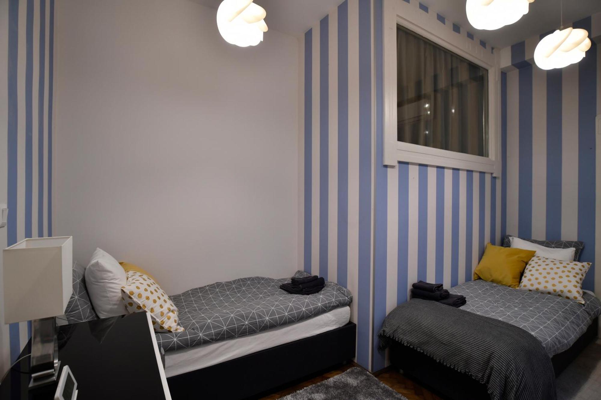 Luxuryflat Near Centre On118 Sqm, 3Br,2Bth,8Bed,Ac Lejlighed Budapest Eksteriør billede