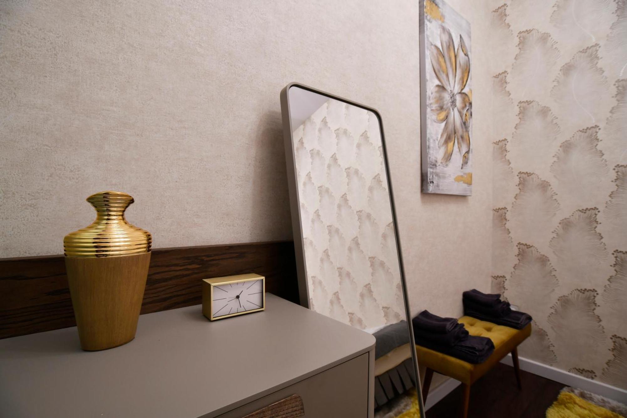 Luxuryflat Near Centre On118 Sqm, 3Br,2Bth,8Bed,Ac Lejlighed Budapest Eksteriør billede