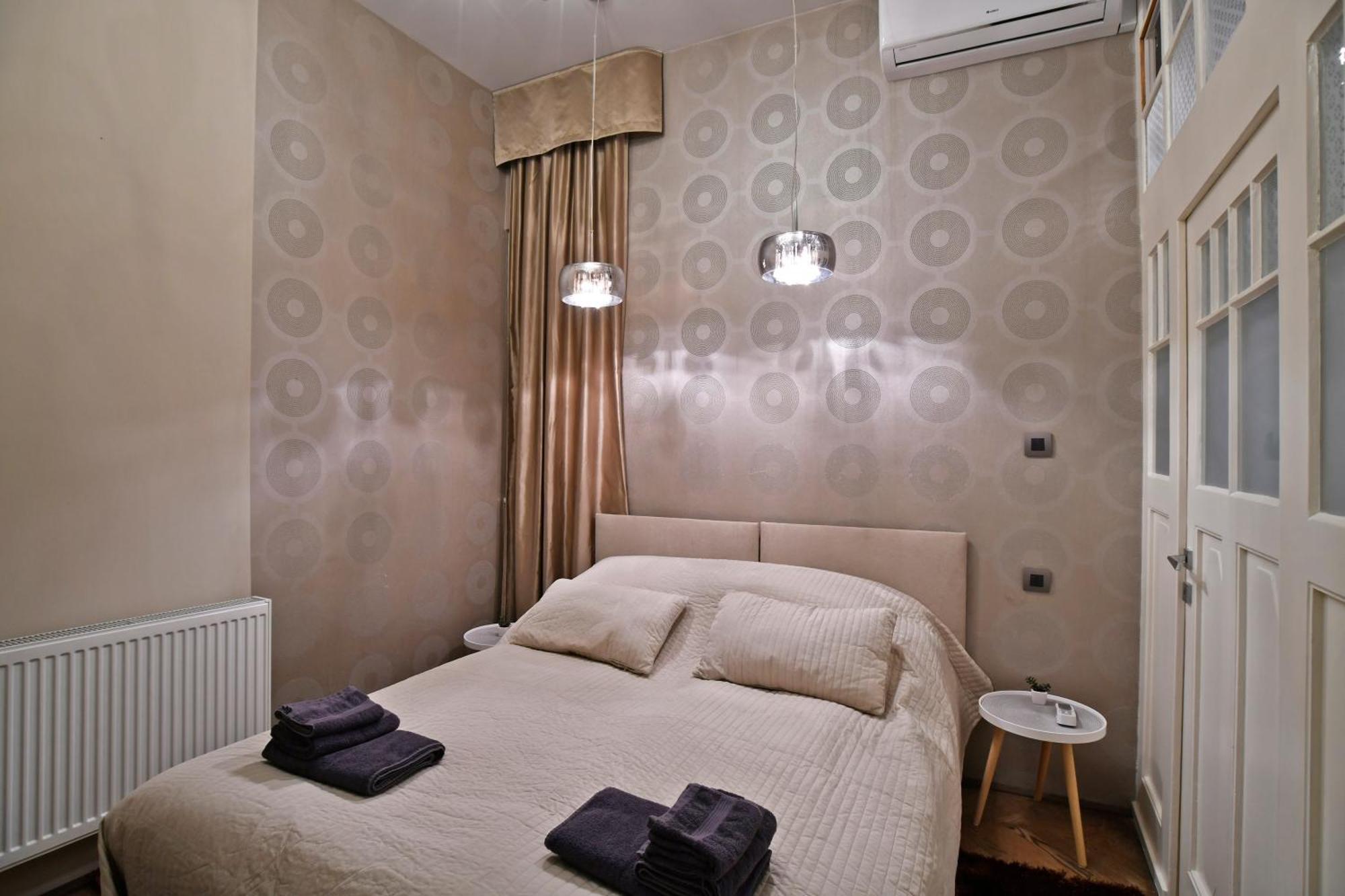 Luxuryflat Near Centre On118 Sqm, 3Br,2Bth,8Bed,Ac Lejlighed Budapest Eksteriør billede